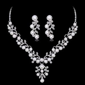 🎀NWT Elegant Pearl Moon Jewelry Set